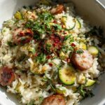 Mediterraner Wurst Reis Mit Zucchini Und Kräutern